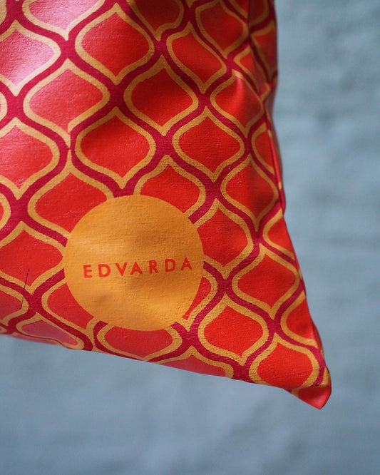 Totebag with design by Norwegian artist Edvarda made by Bokhari Merch